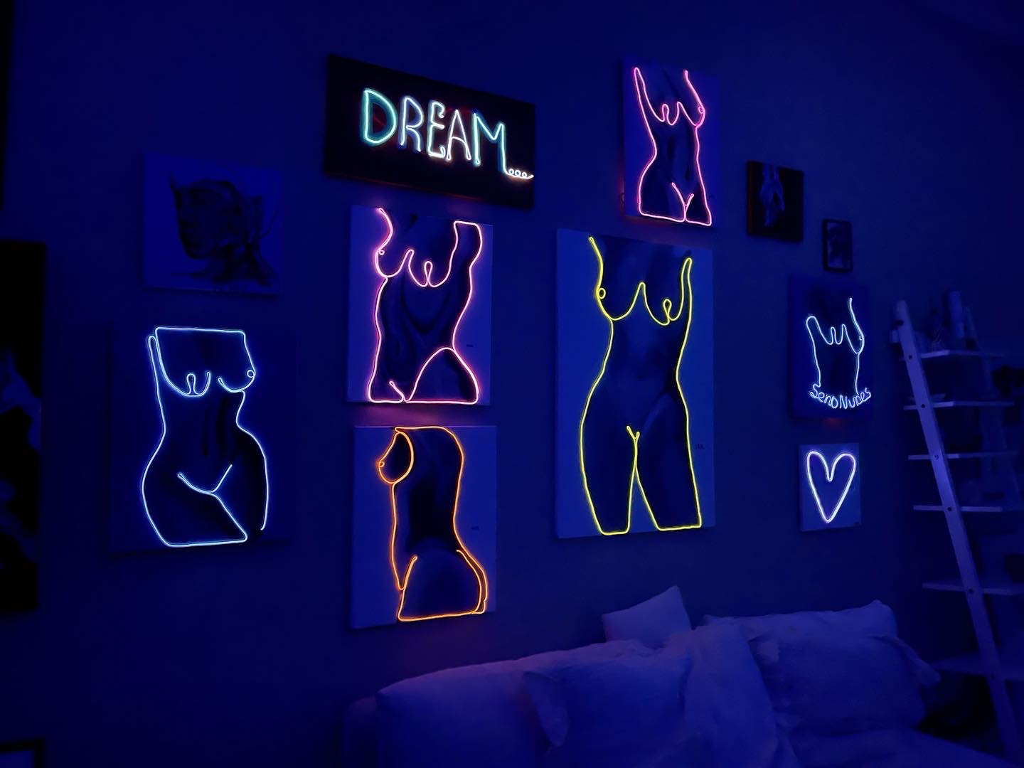 “SEND NUDES” NEON BODY 16x20